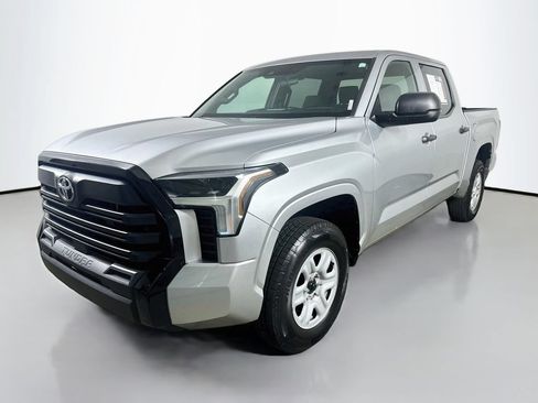 Used 2025 Toyota Tundra SR AWD/4WD image 3