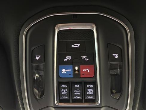 New 2026 Jeep Cherokee Limited AWD/4WD image 33