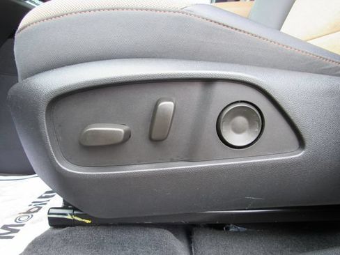 Certified 2025 Chevrolet Equinox ACTIV w/ Safety and Technology Package AWD/4WD image 15