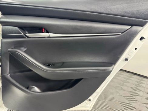 Used 2023 MAZDA MAZDA3 s image 40