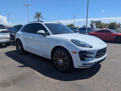Used 2017 Porsche Macan Turbo AWD/4WD image 4
