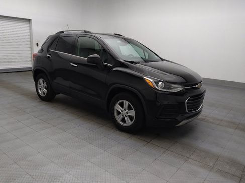 Used 2019 Chevrolet Trax LT w/ LT Convenience Package AWD/4WD image 11