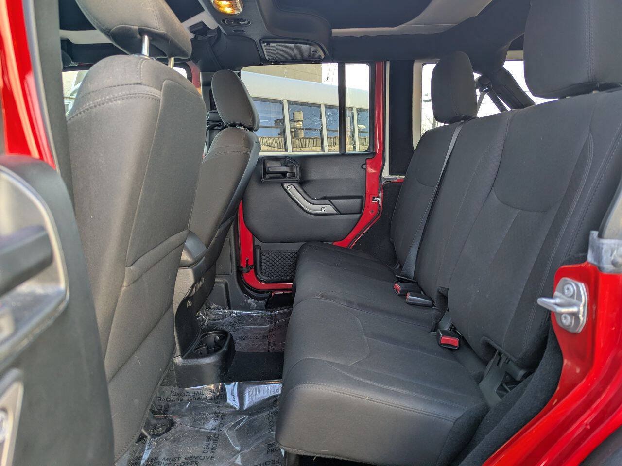 Used 2017 Jeep Wrangler Unlimited Sport w/ Quick Order Package 24S AWD/4WD image 15