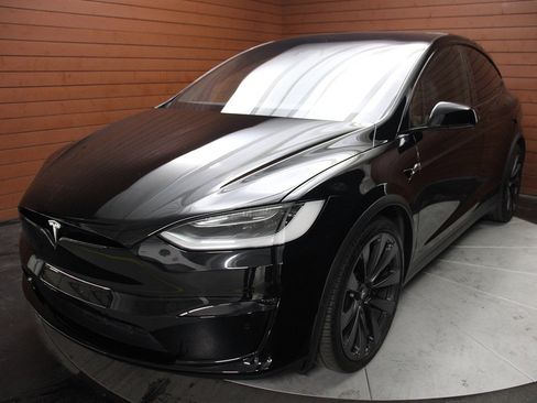 Used 2022 Tesla Model X image 21