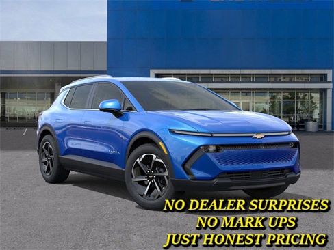 New 2026 Chevrolet Equinox EV LT image 7