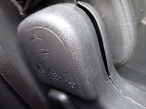 Used 2013 Ford Explorer XLT w/ Class III Trailer Tow Pkg image 35