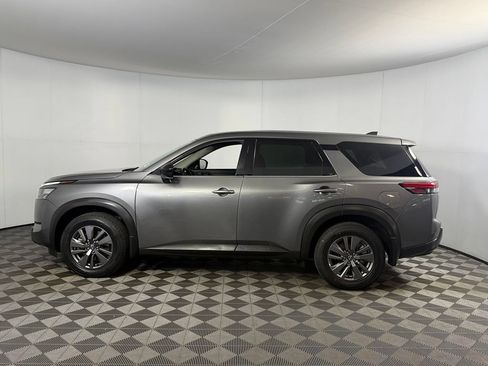 Used 2023 Nissan Pathfinder S FWD image 11