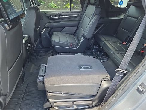 Used 2023 GMC Yukon Denali AWD/4WD image 32