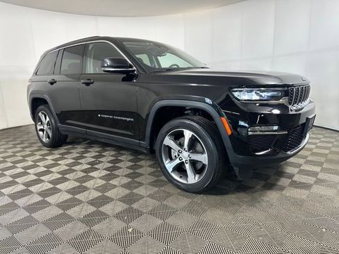 Used 2023 Jeep Grand Cherokee 4WD 4xe image 2