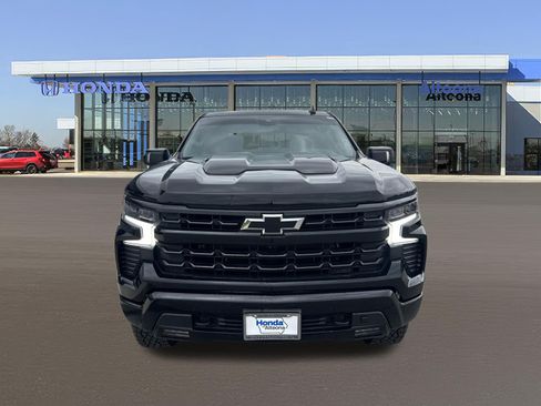 Used 2023 Chevrolet Silverado 1500 LT Trail Boss w/ LT Trail Boss Premium Package AWD/4WD image 7
