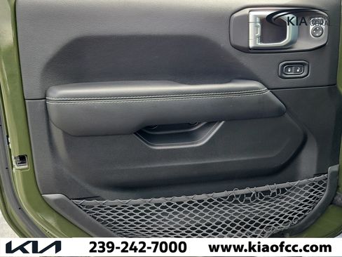 Used 2021 Jeep Wrangler Unlimited Sahara w/ LED Lighting Group AWD/4WD image 20