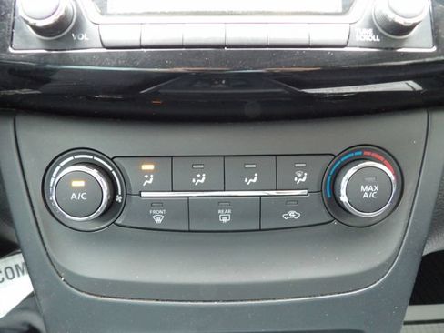 Used 2017 Nissan Sentra SV FWD image 27
