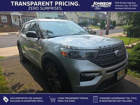 Used 2023 Ford Explorer XLT w/ Equipment Group 202A AWD/4WD image 1