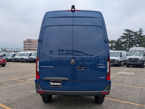 New 2025 Mercedes-Benz Sprinter 2500 image 3