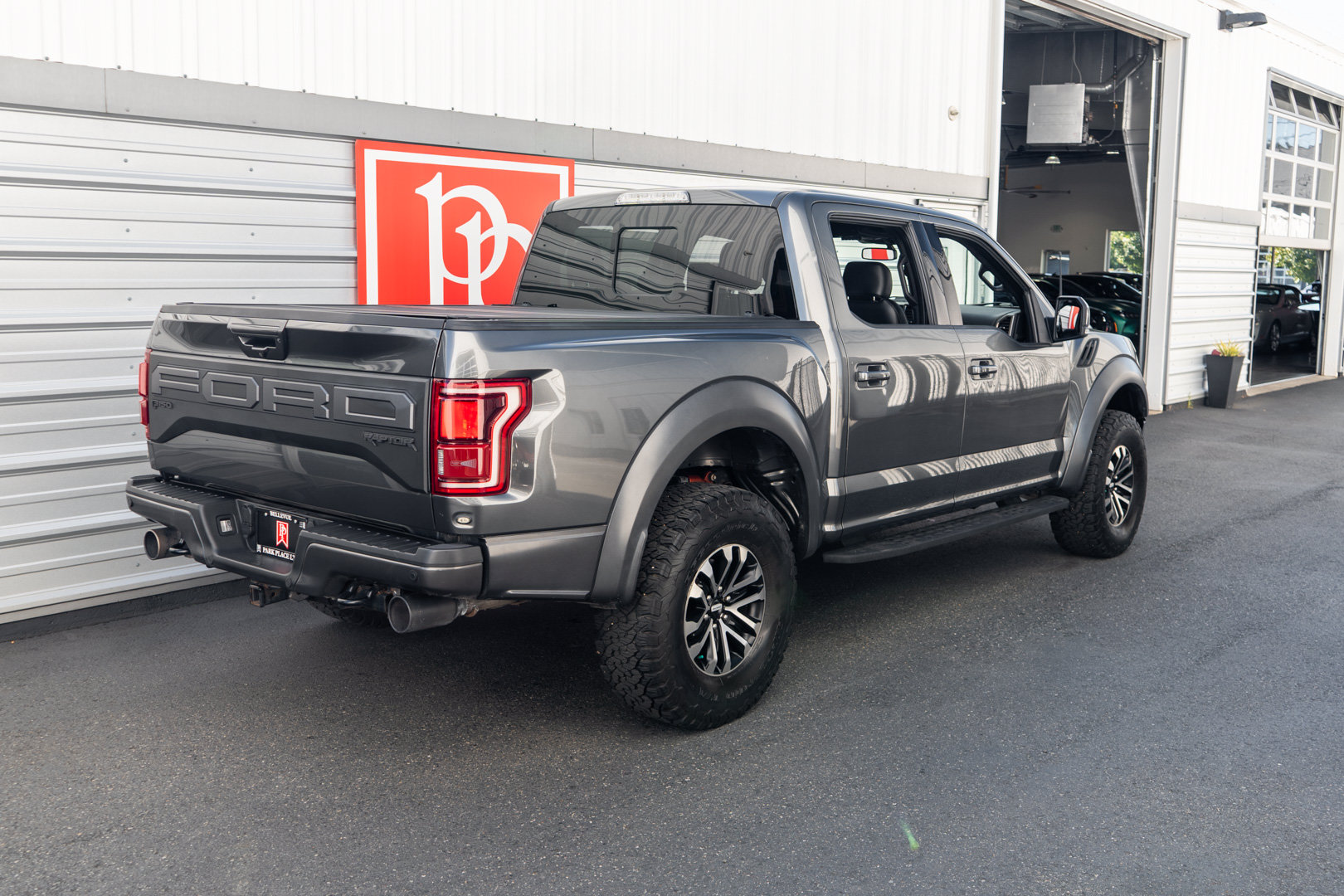 Used 2019 Ford F150 Raptor w/ Equipment Group 802A Luxury AWD/4WD image 43