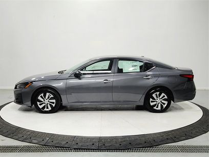 New 2025 Nissan Altima 2.5 S