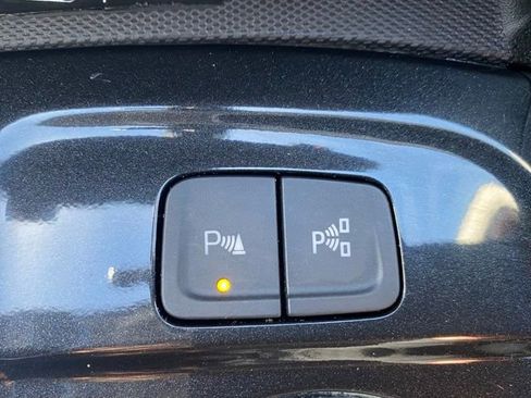 Used 2022 Chevrolet Equinox Premier image 49