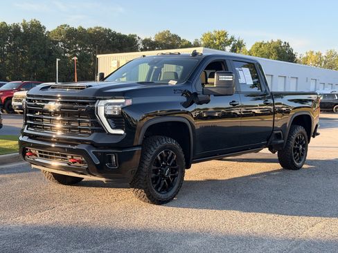 Used 2026 Chevrolet Silverado 2500 LT w/ Trail Boss Package AWD/4WD image 7