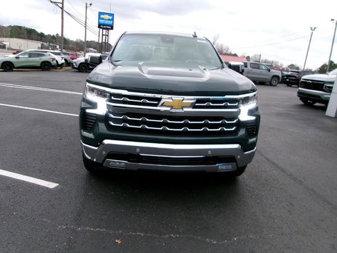 New 2026 Chevrolet Silverado 1500 LTZ w/ LTZ Premium Package image 9