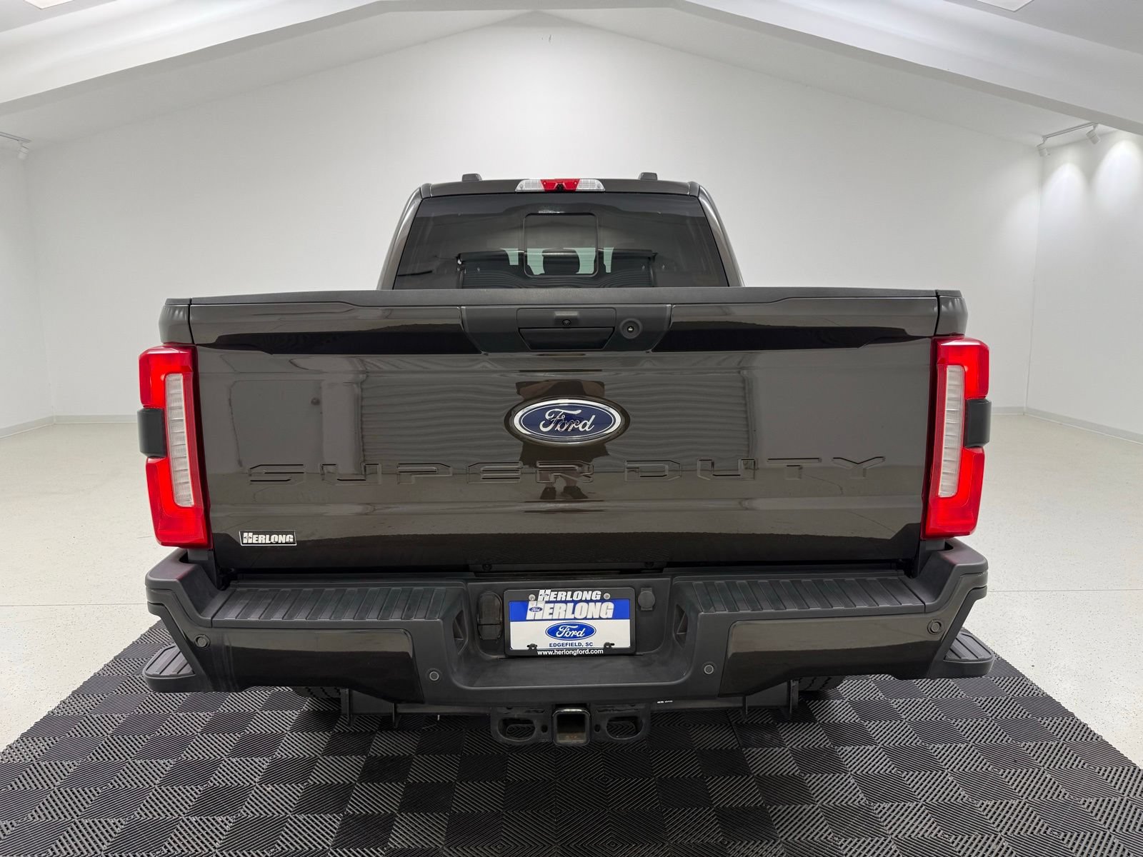 Used 2024 Ford F250 XL w/ STX Appearance Package AWD/4WD image 6