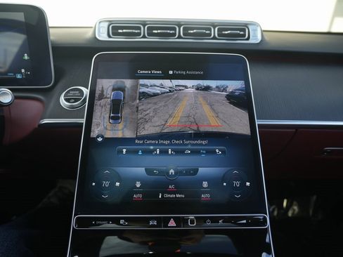 Used 2022 Mercedes-Benz S 580 4MATIC Sedan w/ AMG Line Package image 61