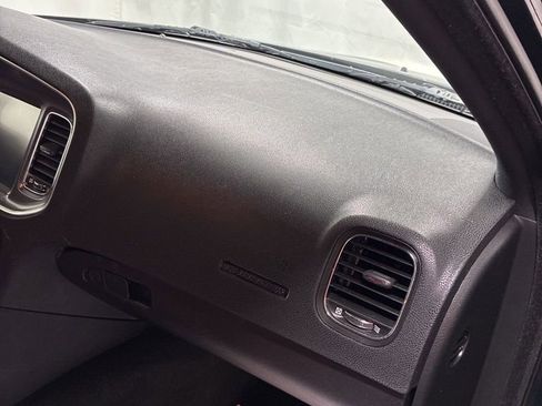 Used 2012 Dodge Charger R/T image 28