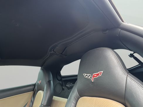 Used 2008 Chevrolet Corvette Coupe w/ Preferred Equipment Group RWD image 32