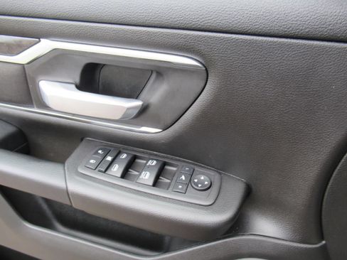 Used 2024 RAM 1500 Big Horn RWD image 21