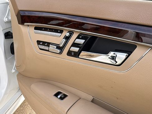 Used 2013 Mercedes-Benz S 550 image 31