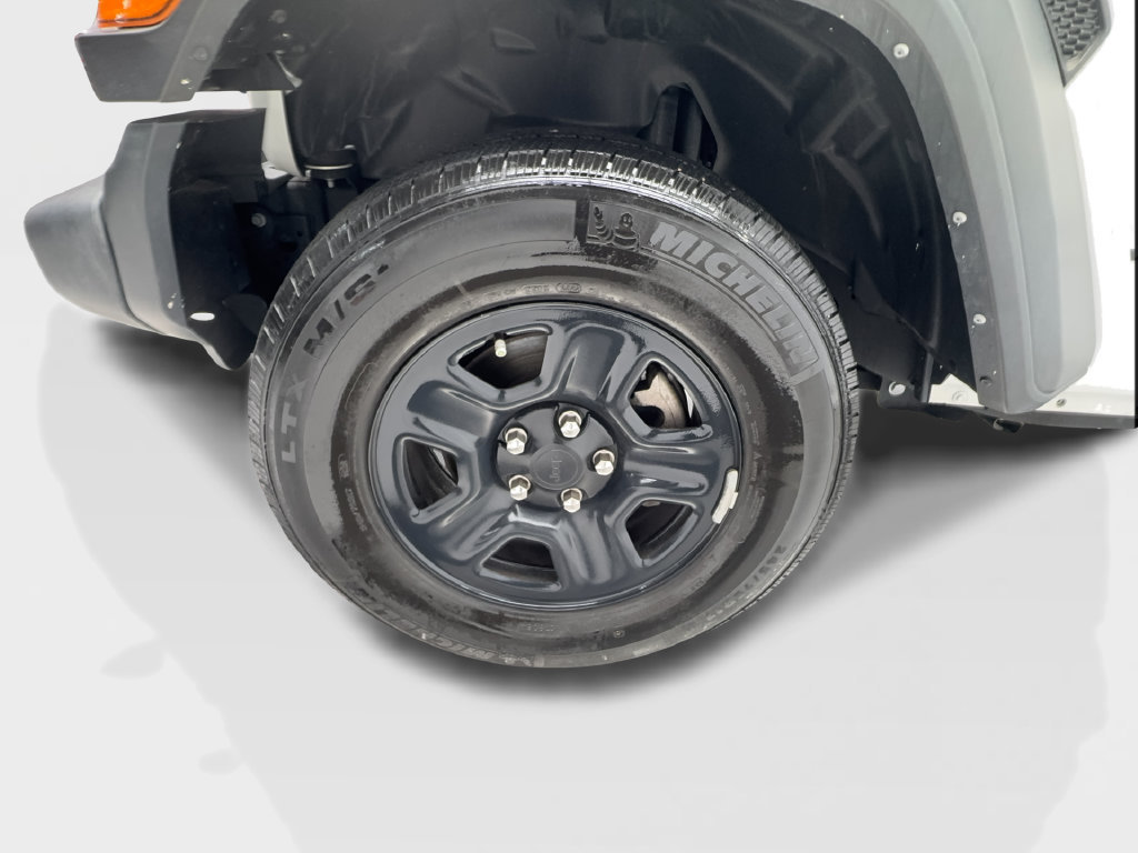 Used 2022 Jeep Wrangler Sport AWD/4WD image 14