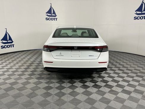 Used 2023 Honda Accord EX-L image 5