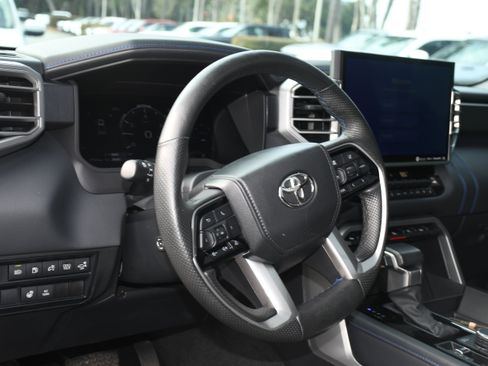 Used 2023 Toyota Tundra Platinum image 9