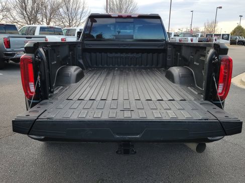 Used 2022 GMC Sierra 3500 Denali w/ Denali Ultimate Package image 14