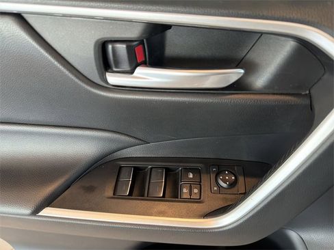 Used 2023 Toyota RAV4 XLE image 21