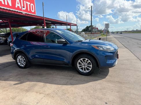 Used 2022 Ford Escape SE FWD image 19
