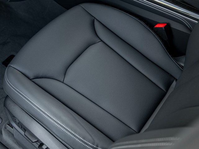 New 2026 Audi Q7 3.0T Premium Plus AWD/4WD image 14