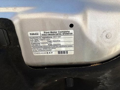 Used 2017 Ford Escape SE AWD/4WD image 32