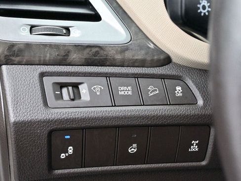 Used 2017 Hyundai Santa Fe Sport w/ 2.4L Tech Package 04 image 28