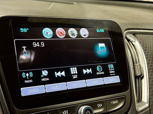 Used 2017 Chevrolet Malibu LT image 16