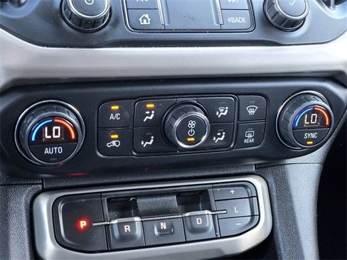 Used 2021 GMC Acadia Denali w/ Denali Technology Package image 16