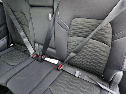 Certified 2025 Nissan Pathfinder SV image 13