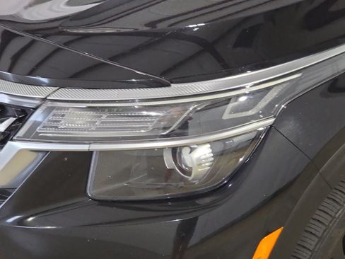 Used 2023 Kia Seltos Nightfall Edition AWD/4WD image 28