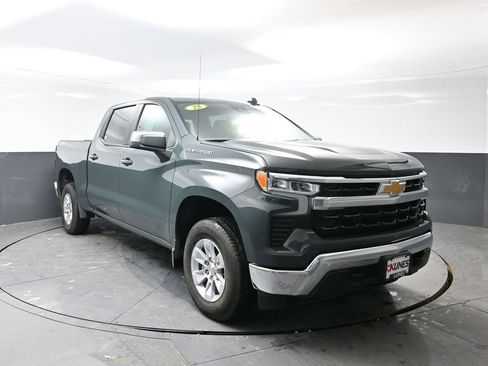 Used 2025 Chevrolet Silverado 1500 LT image 6