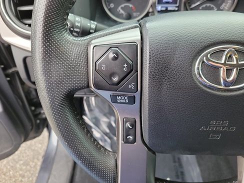 Used 2022 Toyota Tacoma SR5 image 22