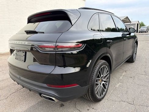 Used 2019 Porsche Cayenne AWD/4WD image 2