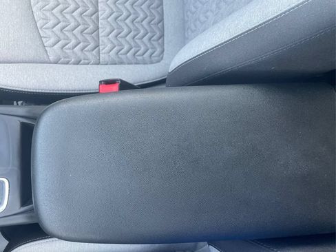 Used 2024 Chevrolet Equinox LT w/ LPO, Floor Liner Package AWD/4WD image 12