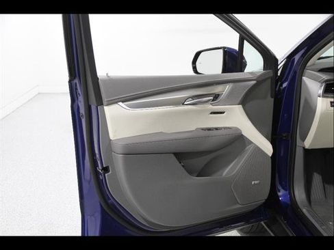 New 2026 Cadillac XT5 Premium Luxury w/ Driver Assist Package image 4