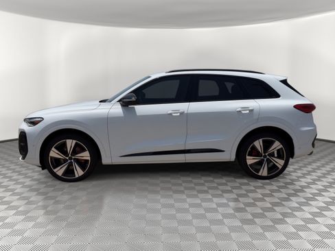 New 2026 Audi SQ5 Premium Plus AWD/4WD image 2