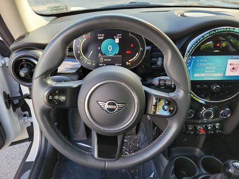 Certified 2024 MINI Cooper S FWD image 18