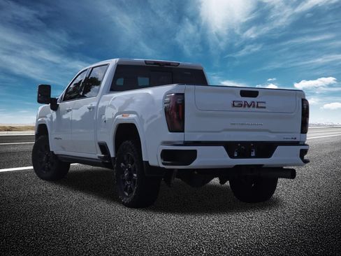 Used 2024 GMC Sierra 2500 AT4 w/ AT4 Premium Plus Package AWD/4WD image 21
